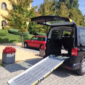 Barcelona Private Adapted Transport, Rear Ramp Access