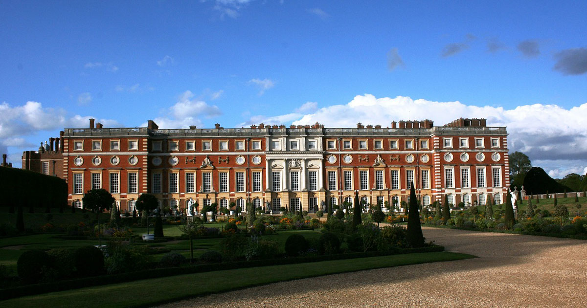 Hampton court palace hero