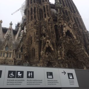 Wheelchair Entrance Sagrada Familia direction