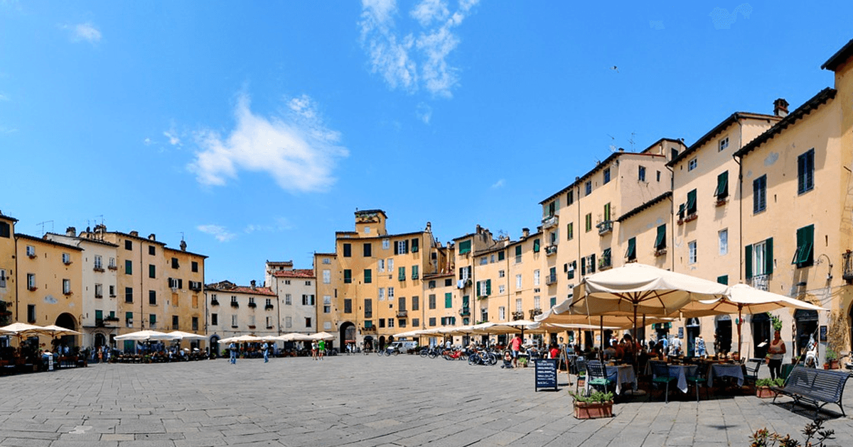 Lucca Market Place
