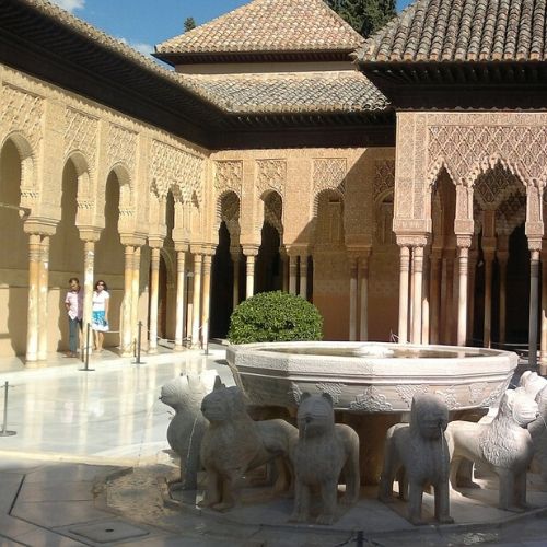 accessibility alhambra alcazaba square