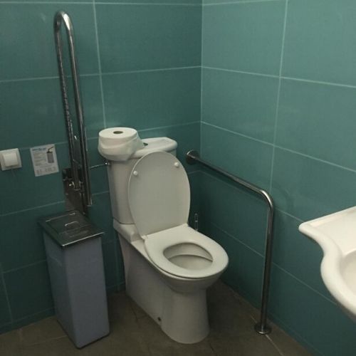 bellver castle toilet