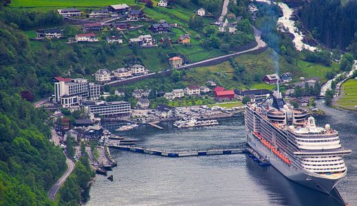 Geiranger-village-page Geiranger-village-page
