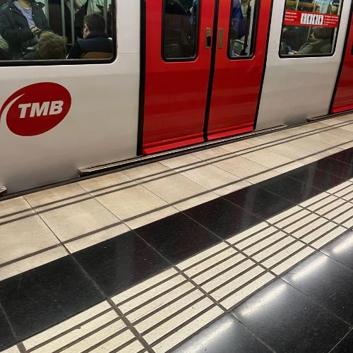 metro accessible platform