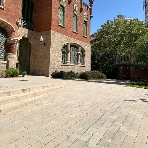 outdoor paving at hospital de sant pau