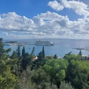 Panoramic View Wheelchair Accessible Split webp Panoramic View Wheelchair Accessible Split