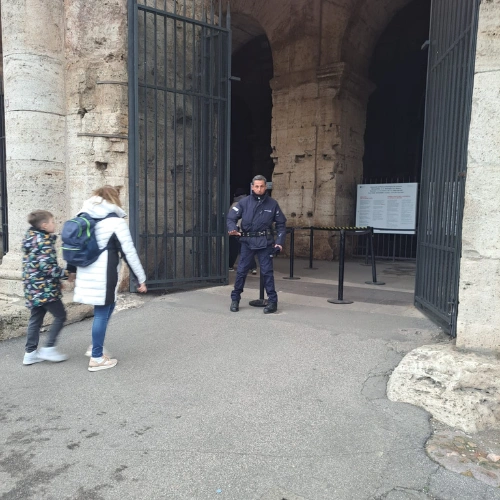 Picture Colosseum main entrance