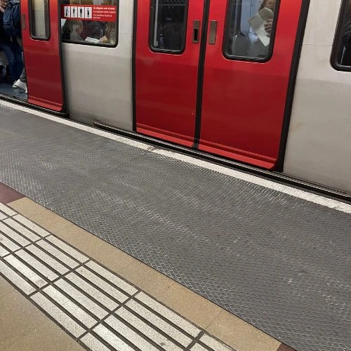 ramp to carriage