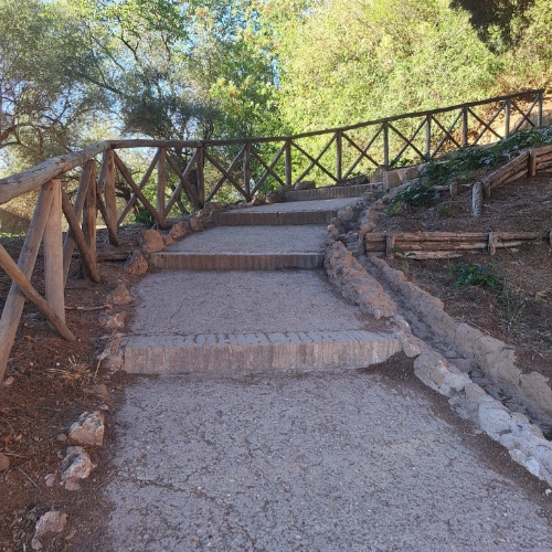Steps around Villa Adriana