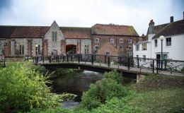 Lyons., April 2026