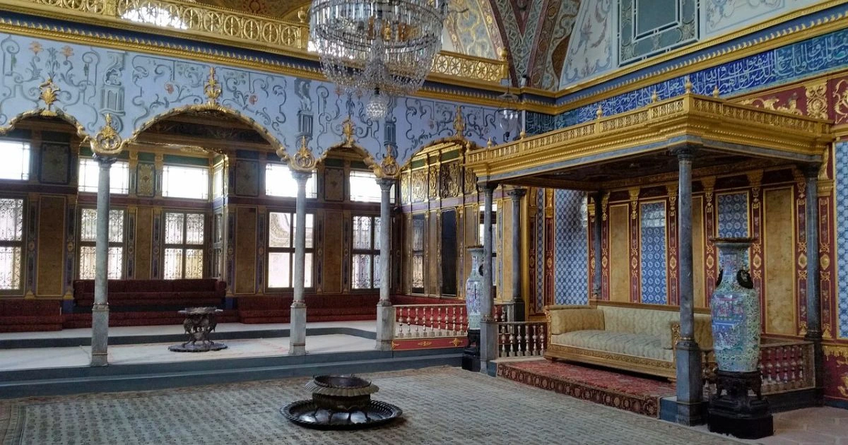 Topkapi palace inside