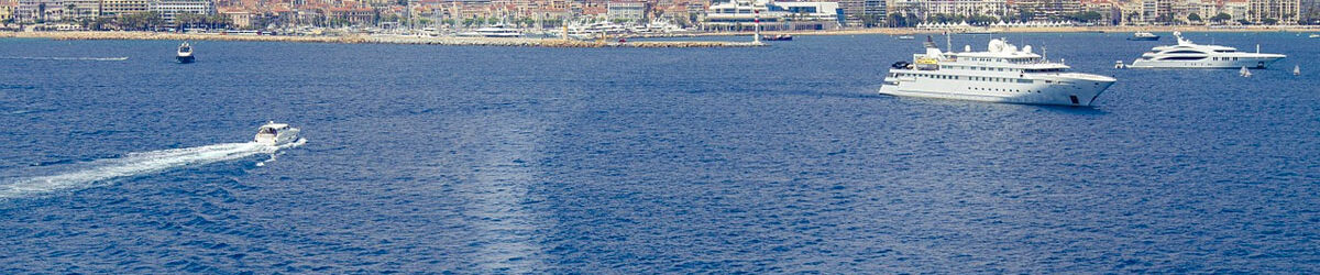 wheelchair accessible cannes hero