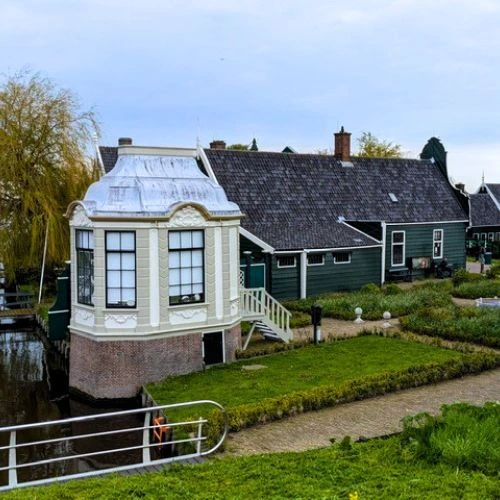 Zaanse Schans wooden house